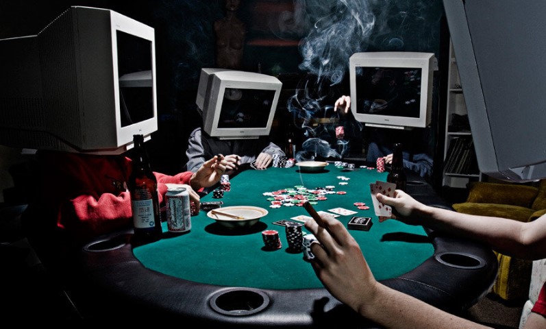 покер в соцсетях
